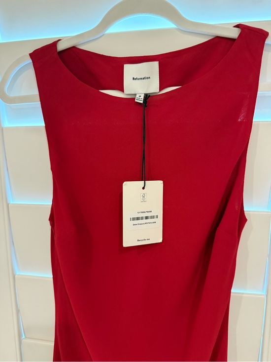 Reformation Dresses & Skirts - Reformation Vibrant Red Strapless Dress